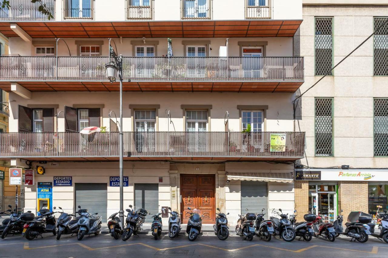 Apartamento Atarazanas Malaga Centro Historico Kültér fotó